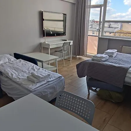 Center Apartment *